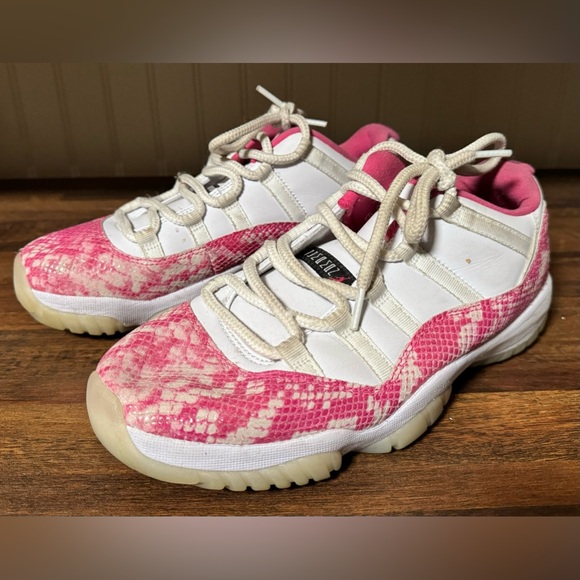 Jordan 11 Retro Low Pink Snakeskin Women’s Size 9.5 - Picture 3 of 15